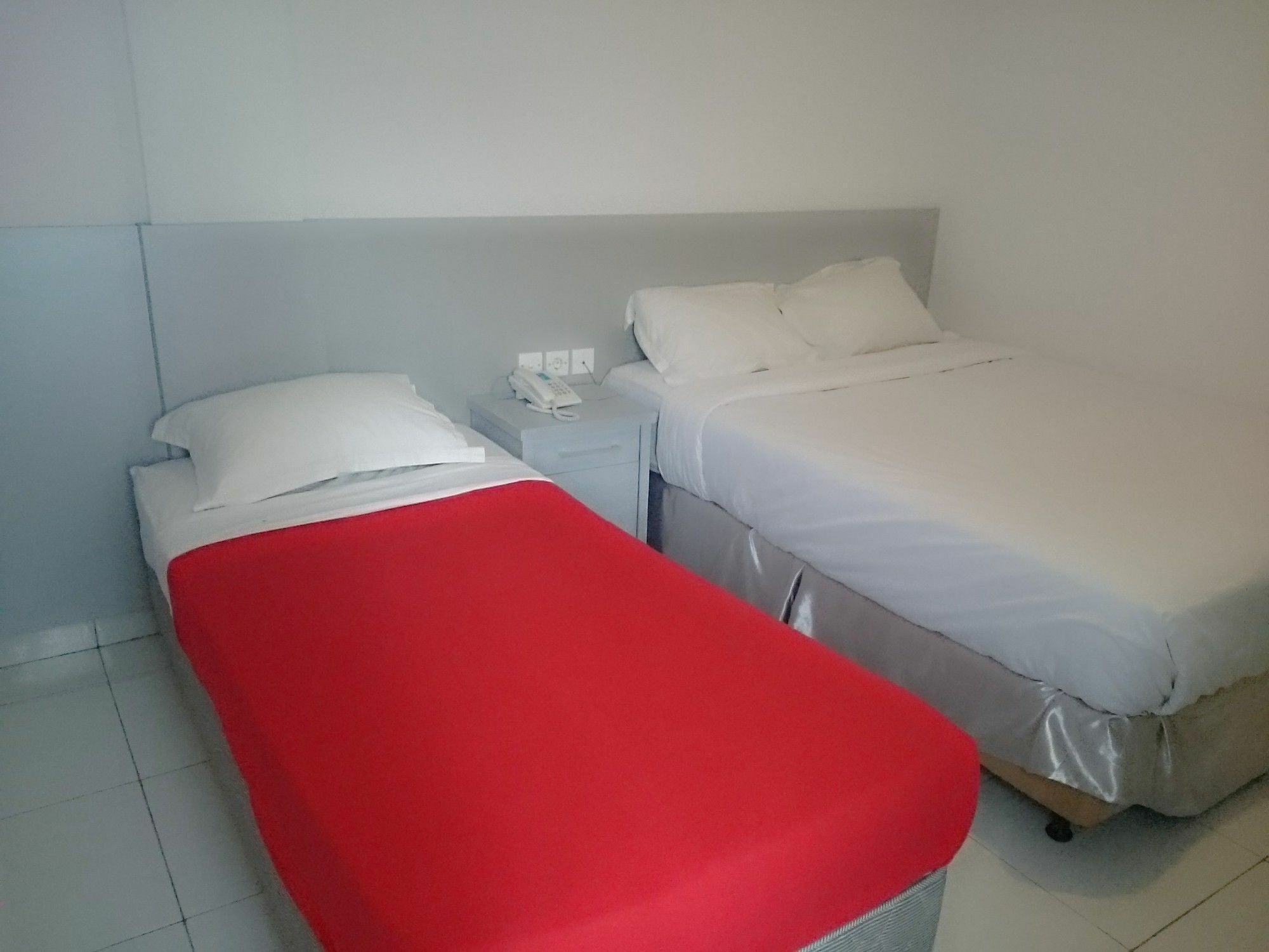 Eve Hotel Bandung Buitenkant foto