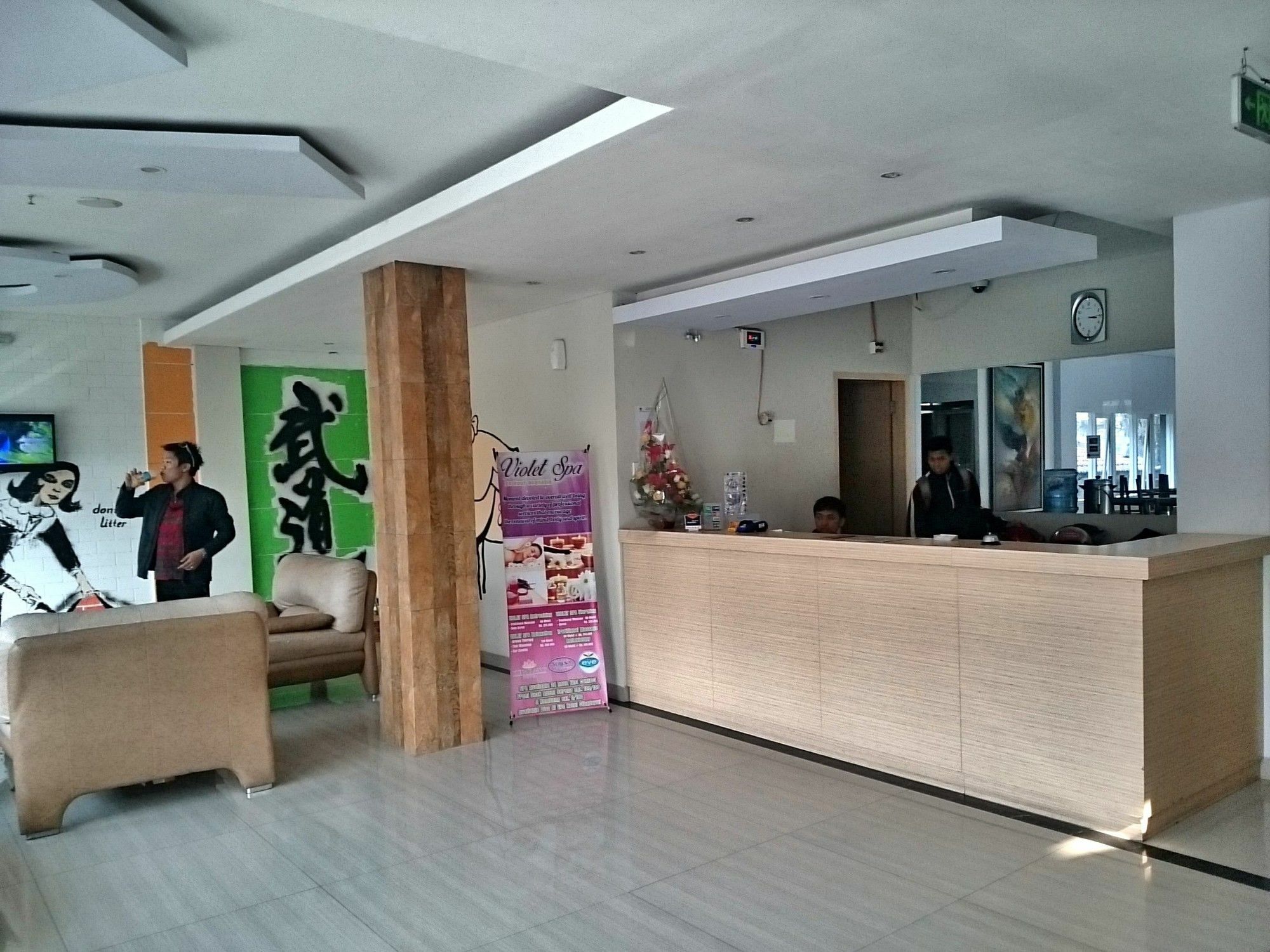 Eve Hotel Bandung Buitenkant foto